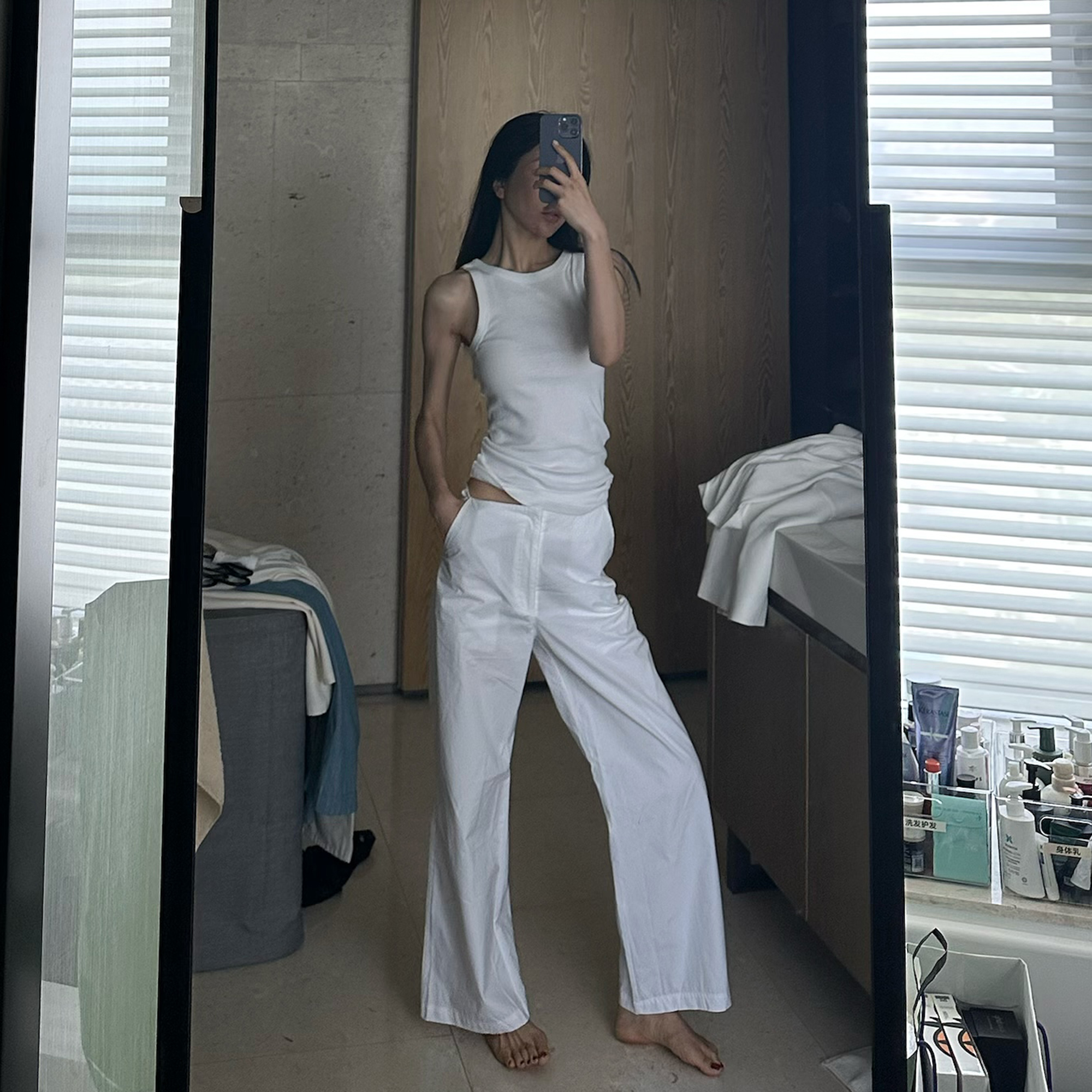 ROMI STUDIO“Clean fit”轻柔棉质弹力修身圆领工字背心RWCRSM2668