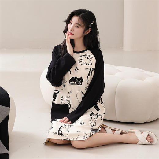 康妮雅女式长袖睡裙 商品图4