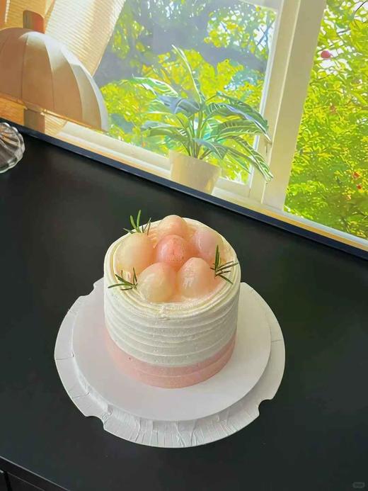 应季荔枝鲜果小蛋糕 商品图0