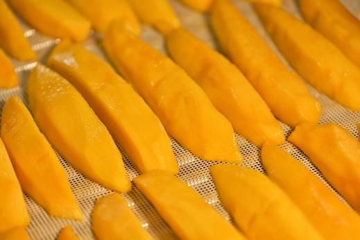 【攀枝花手工芒果干】无添加剂 不加糖不染色 新鲜芒果切片烤干，纯自然的原味道-CC 商品图8