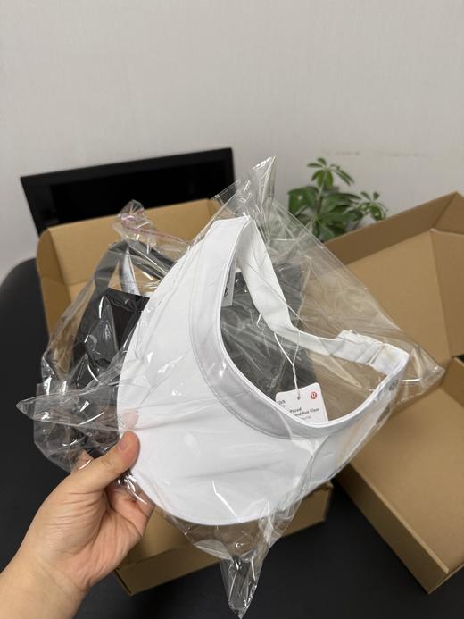 lulu遮阳帽吧！ 新时尚单品 价格还不贵又时髦又防晒 商品图9