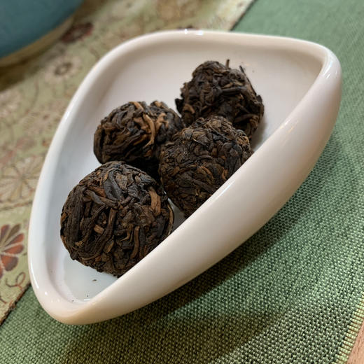 2013冰岛坝歪熟普/2013年料/2019年发酵/2024年手工做龙珠/500g/牛皮纸袋简装 商品图2