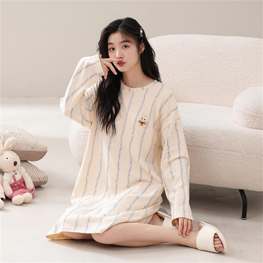 康妮雅女式长袖睡裙 商品图0