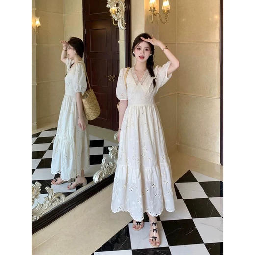 刺绣连衣裙 商品图3