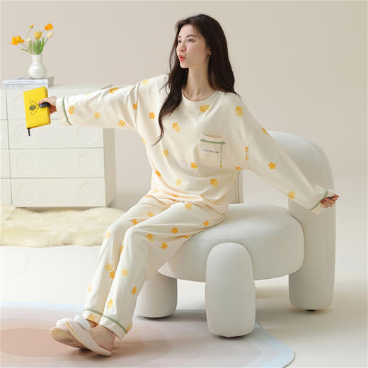 康妮雅女式长袖长裤套头套装 商品图4