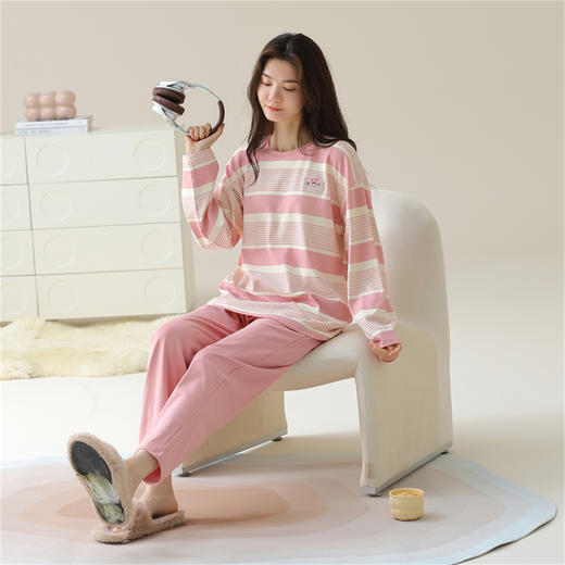 康妮雅女式长袖长裤套头套装 商品图2