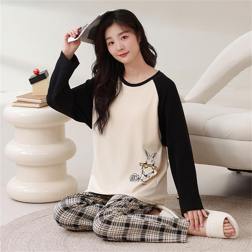 康妮雅女式长袖长裤套头套装 商品图1