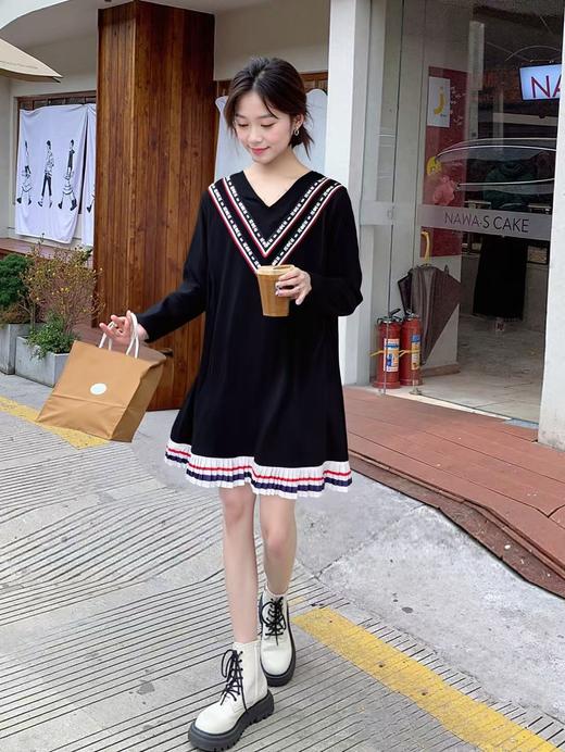 【诗铭洛可】0392百褶边V领长袖卫衣A8-1 商品图2