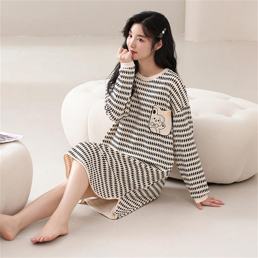 康妮雅女式长袖睡裙 商品图3