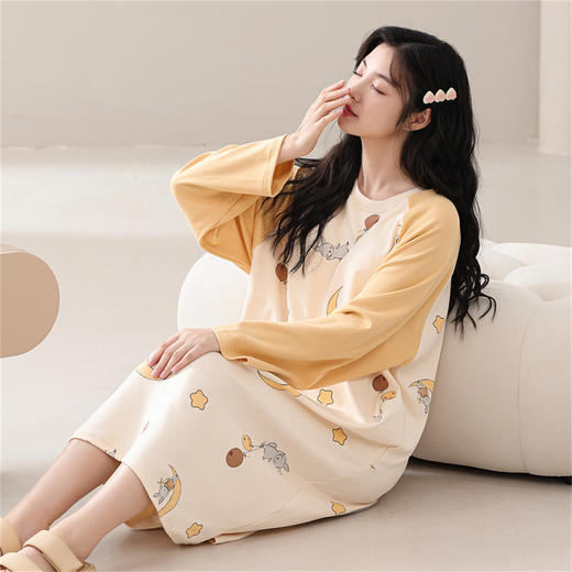 康妮雅女式长袖睡裙 商品图1