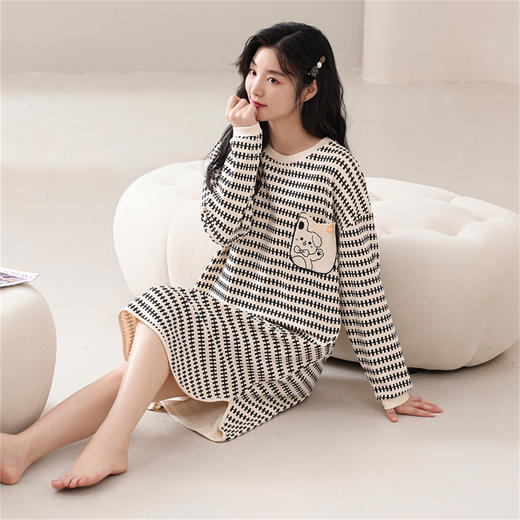 康妮雅女式长袖睡裙 商品图1