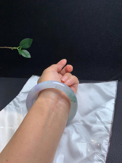 620358，56冰紫飘花圆条，底子特别细，局部飘蓝花 带清新紫，冰透有特色 商品图5