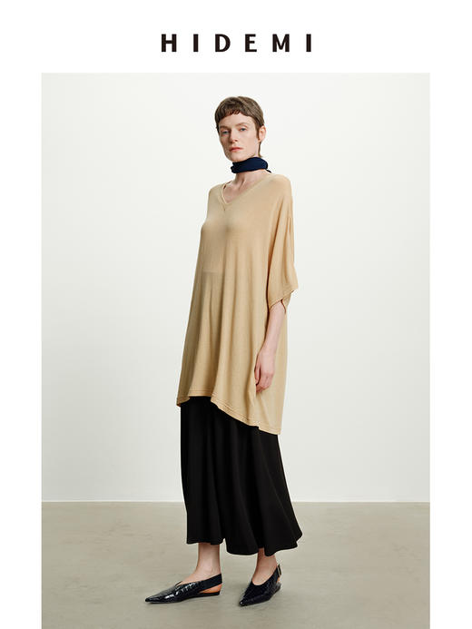 HIDEMI度假系列极简慵懒v领大廓形中长款T恤裙 商品图3