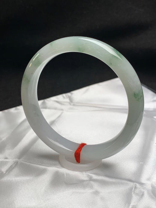 620365，60.5圈口，糯化飘花正圈平安镯，窄条形，种水好 商品图2