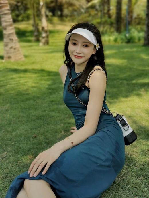 lulu遮阳帽吧！ 新时尚单品 价格还不贵又时髦又防晒 商品图5