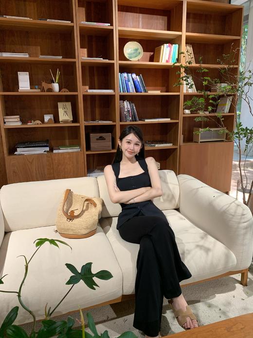 Read Nameless /瘦瘦纱线黑色坎甲背心 2025/6/30 商品图14