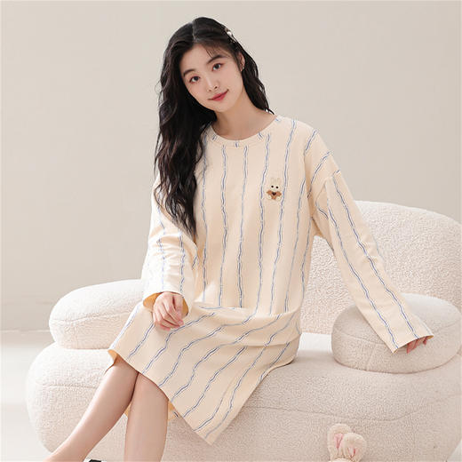 康妮雅女式长袖睡裙 商品图2