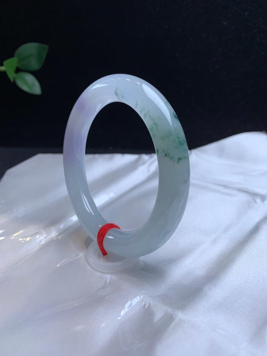 620358，56冰紫飘花圆条，底子特别细，局部飘蓝花 带清新紫，冰透有特色 商品图2