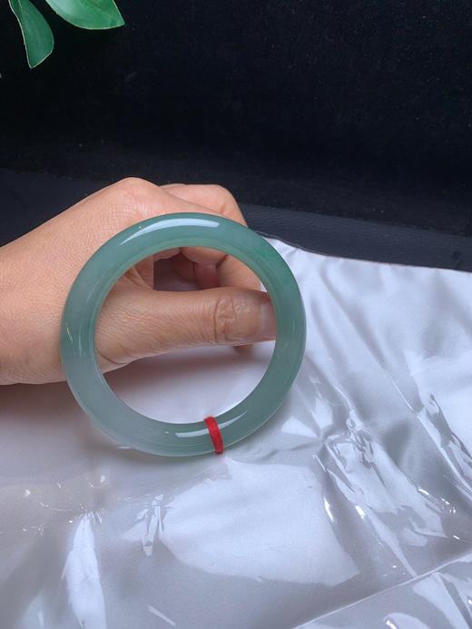 620359，57.5 冰晴底圆条 ，整条油润干净。底子非常细腻 商品图5