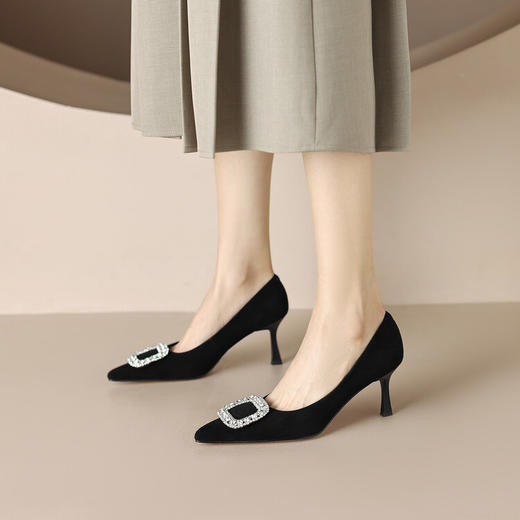 【预售5天】两种跟高方扣水钻气质尖头浅口女人味高跟鞋欧美风单鞋ZF&ZF3399 商品图0