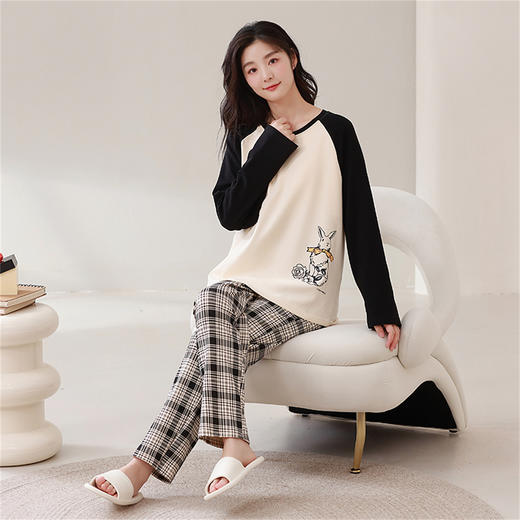 康妮雅女式长袖长裤套头套装 商品图3