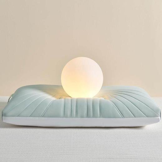 【A类凉感丝 循环透气 人体工学分区】冰丝枕头护颈椎助睡眠 商品图3