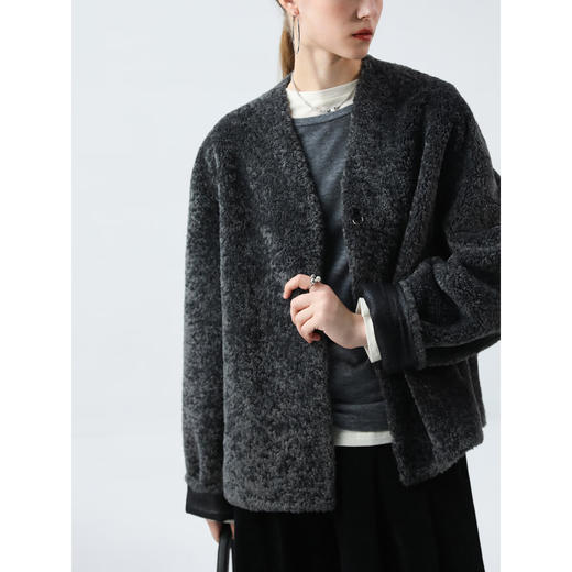 COCOBELLA奢感重工仿拉贡夹克外套女短款环保皮草大衣FU7010 商品图0