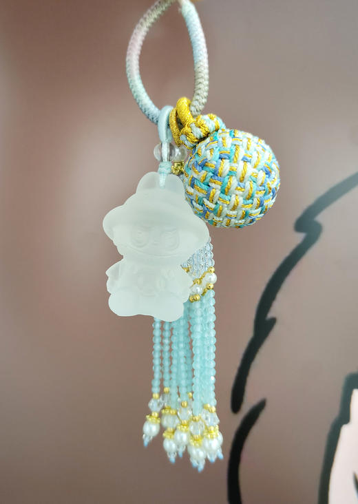 有求必应拉布布 天然白水晶拉布布吉祥挂件 手工编织流苏Labubu挂件 商品图3