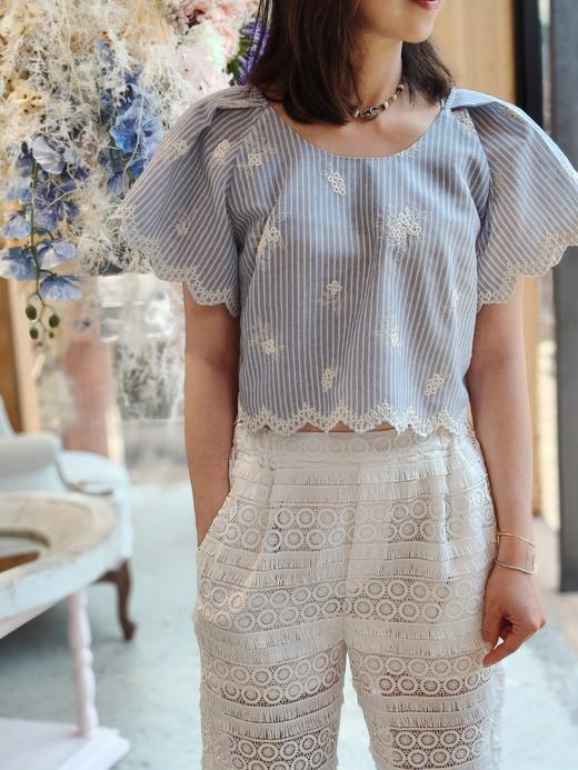 TYNVIE 飘逸袖短款衬衫 - 条纹 商品图5