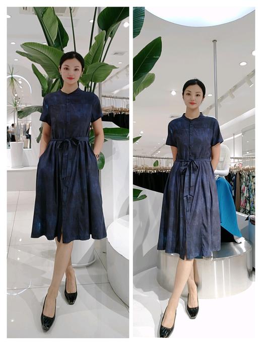 582878夏款上新 真丝仿牛仔扎染风开扣翻领连衣裙，端庄气质款，透气单层，透气不透光！ 商品图1