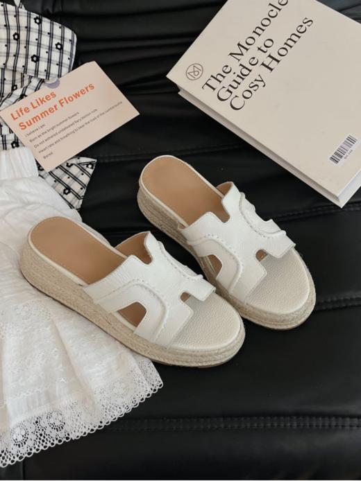 🎁【PlatBase赵露思同款头层牛皮麻绳底H凉拖鞋】🌈懒人夏天不能没有拖鞋，凉快又自在！！🔸日常出行方便省心，草编元素自带清新慵懒气息 商品图3