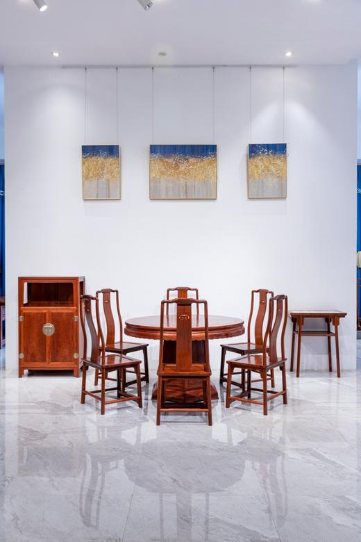 红桥红  家具严选  缅甸花梨（大果紫檀）【128雕花牙边六角底座圆餐桌 九件套】 商品图0