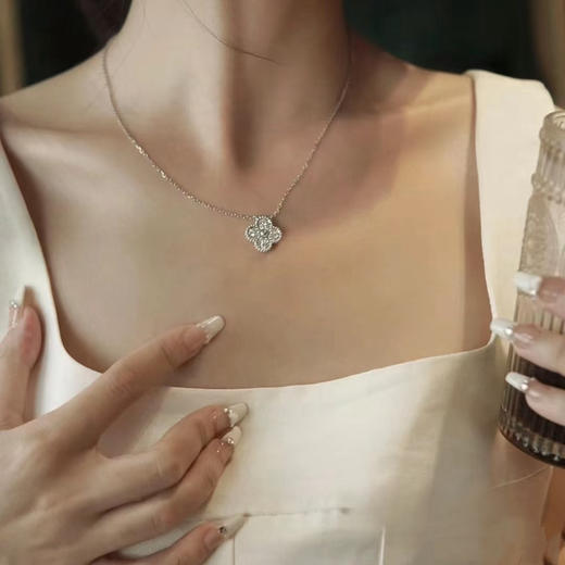 Van Cleef & Arpels梵克雅宝 四叶草 满钻项链 女款 白金色（SJ） 商品图6