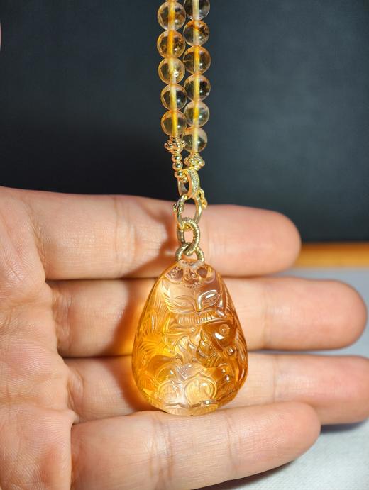 巴西黄锦鲤狐狸水晶吊坠 商品图0