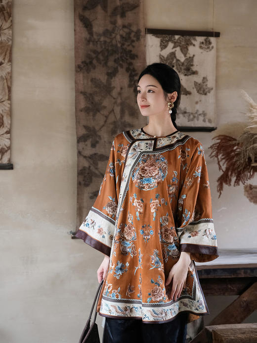 盛唐牡丹盛奢系列|真丝香云纱斜襟牡丹团纹手绣外套-橘色(特殊商品不退不换) 商品图0