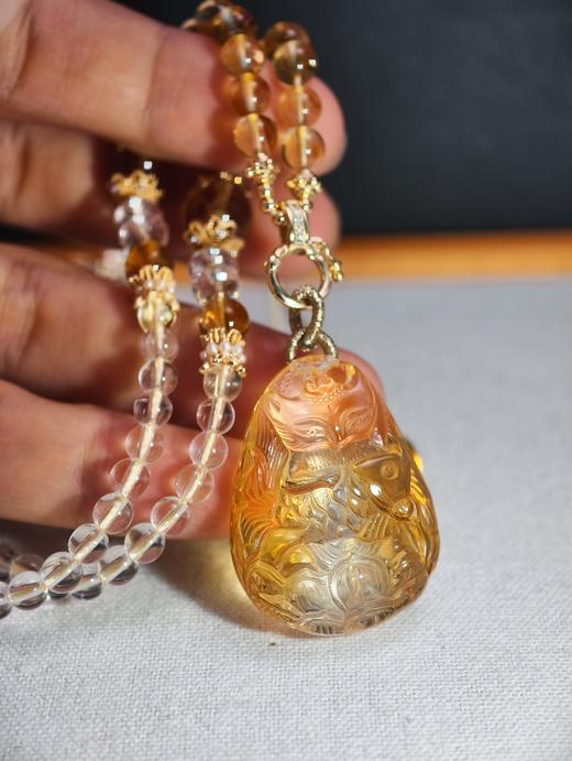 巴西黄锦鲤狐狸水晶吊坠 商品图2