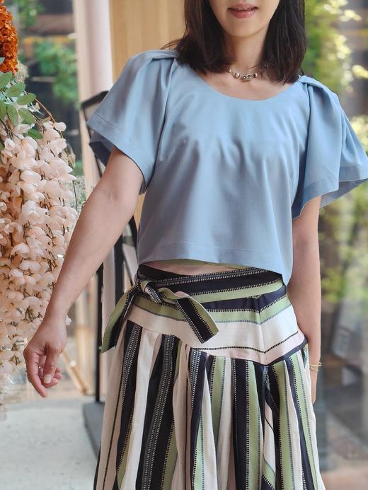 TYNVIE 飘逸袖短款衬衫 - 青蓝色 商品图3