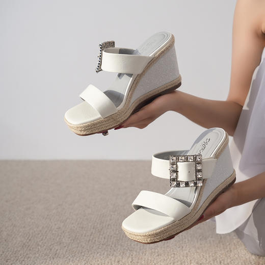 豪麟名鞋奥莱迪嘉女鞋凉拖牛皮革DJYYA51WL006白色  原价1660元 商品图2