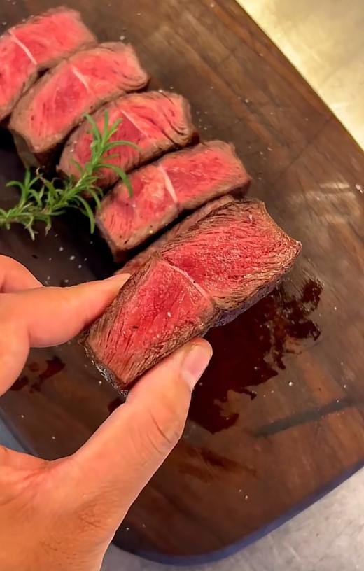 盒马热卖榜NO.1！199元/3斤秒杀！【澳洲原切谷饲板腱牛排】精选安格斯黑牛，谷饲喂养长达200天+，好评无数！顺丰发货✈✈ 商品图4