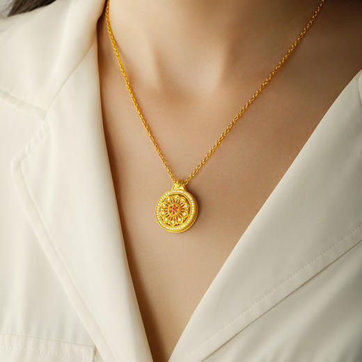 宫匠造办 宝相花开黄金吊坠 商品图4