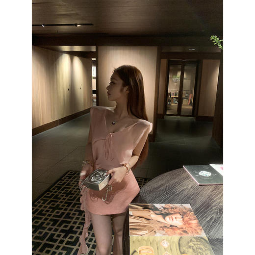 清仓捡漏 张林超LIN BOUTIQUE 迪士尼在逃miu系少女感粉色千金减龄雪纺套装  LC250083 千金上衣LK250059 小香手工裙子 商品图7