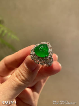 玻璃种艳绿葫芦戒指【5281206】具体价格微信咨询