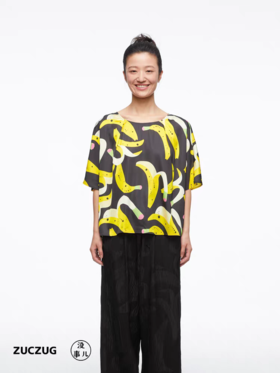 2楼素然印花涤纶缎T恤吊牌价1050