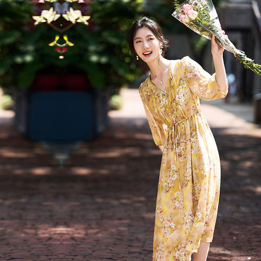 丁摩 夏季女装印花真丝连衣裙配腰带显瘦气质V领连衣裙七分袖蚕丝裙子5ZF-90496 商品图1