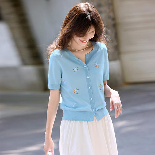 【专属特价】熙世界植物刺绣针织衫女薄款夏季小清新短袖冰丝开衫上衣2025新款 商品图2