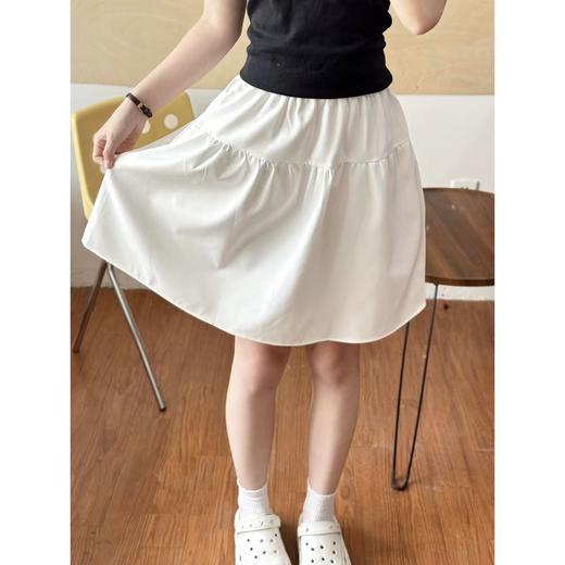 【日系休闲松紧半身裙】小个子也可以驾驭精选舒适面料，上手亲肤柔软，而且不贴肉  高腰A字型设计+垂顺有质感的面料 商品图2