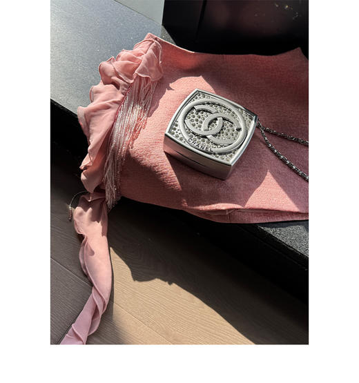 清仓捡漏 张林超LIN BOUTIQUE 迪士尼在逃miu系少女感粉色千金减龄雪纺套装  LC250083 千金上衣LK250059 小香手工裙子 商品图4