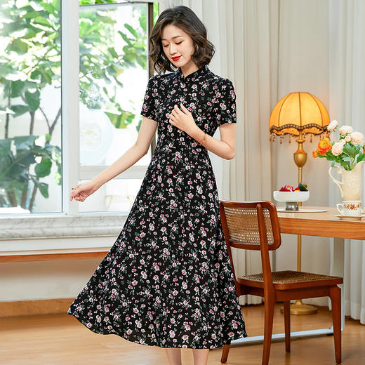 「自」全新升级【铂金会员247/天猫329/差价82】(44131)洛诗琳气质新中式碎花连衣裙2025夏季国风改良显瘦旗袍裙 商品图3