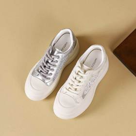 westory春夏新款休闲厚底轻便舒适圆头百搭老爹鞋板S24CM74231