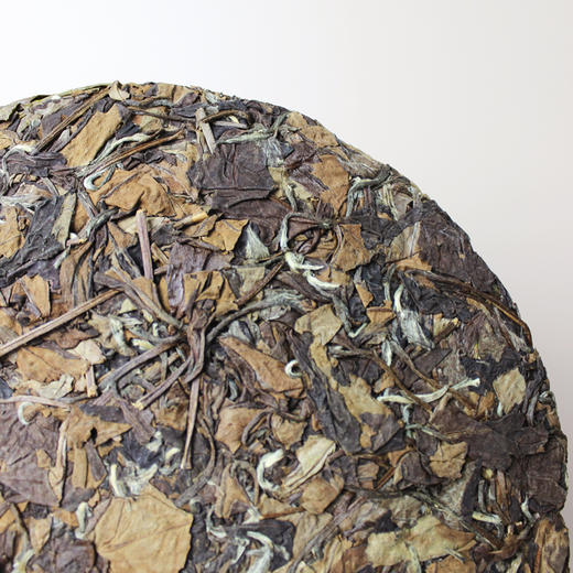 【精品老茶】鼎茗荟丨2011年 老贡眉饼  老白茶饼 福鼎白茶 350g 枣香陈香药香显，甜度好 商品图3